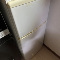 洗濯機、冷蔵庫120L.家具等　あげます。5月15日頃までに引き...