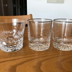 【取引中】【中古】バカラグラス1つ＋引き出物のグラス2つの画像