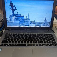 Core i7-7500CPU、RAM16GB、SSD2TB、カメラ内蔵のスーパーノートパソコンを売ります(^^♪