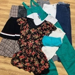 レディース服 まとめ売り 近ければ持っていきます