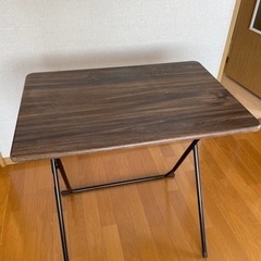 折りたたみ机