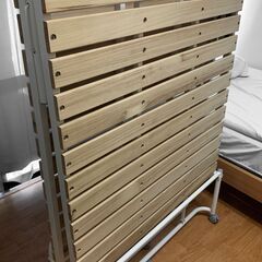 【美品】すのこ折りたたみベッド (シングル)の画像