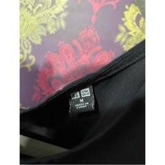 美品　ユニクロ　UNIQLO ノースリーブラウス　黒　ザラ　H&M トップスの画像