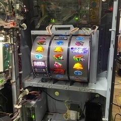 ハイスクールオブザデッド 学園黙秘録 ◆コイン不要機付◆ スロット 実機の画像