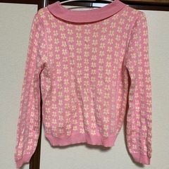 韓国系　花柄カットソー　ニットの画像