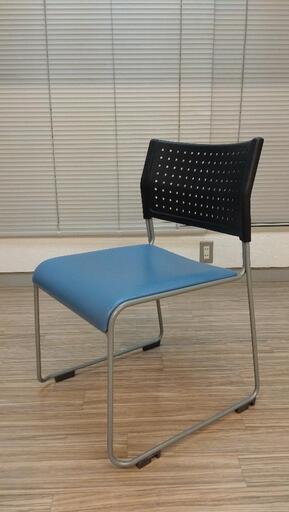 アイリスチトセ製スタッキングチェアー20脚