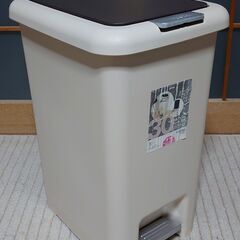 ニトリ ゴミ箱 洗浄済み