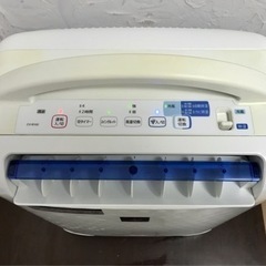 SHARP 除湿機　CV-B100-Wの画像