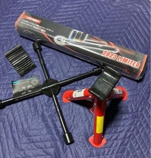 「商談中」⑦お得な4点セット^o^タイヤ交換の必需品