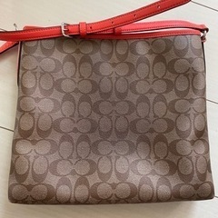 コーチ　斜めがけバッグ　お話中の画像