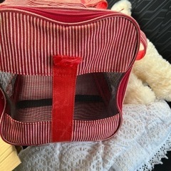 ペット犬のカバンの画像