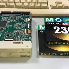 内蔵MOドライブ BUFFALO MOAT-640FB【動作品】の画像