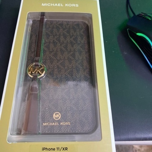 MICHAEL KORS マイケルコース　iphone 11/xr 手帳型ケース