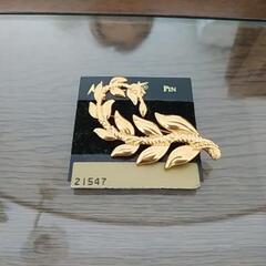 新品未使用のブローチです