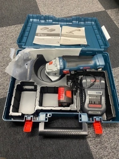 値下　新品未使用　充電式　電動グラインダー　ボッシュ　サンダー　18v
