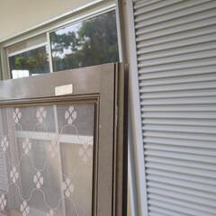 勝手口　玄関用　網戸　折れ戸の画像