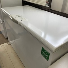🌟お話し中【中古】大型　冷凍庫　上開き　エレクトロラックス製