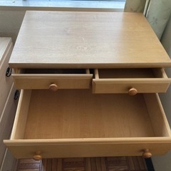 取引完了　小ぶりの洋ダンスの画像