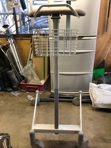 介護用歩行器