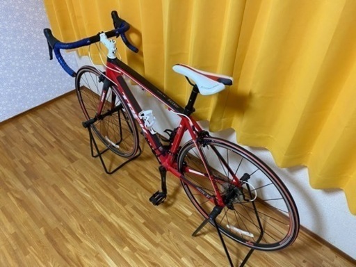 【決まりました】TREK  トレック　MADONE2.1  ロードバイク　サイズ52 赤