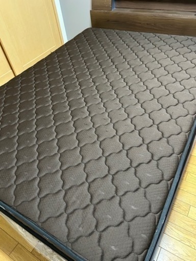 ダブルベッド