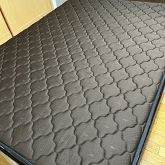 ダブルベッド