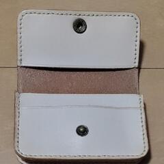 シンプルかわいいカードケースの画像