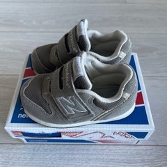 ニューバランス NB 996 キッズ 13.5 箱あり    USED品の画像