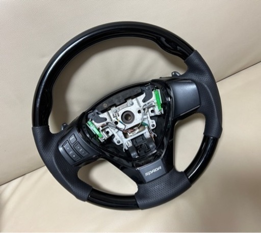 【SOLD OUT】【美品】ガングリップステアリング　ステップワゴンスパーダ　rk5 前期　ハンドル