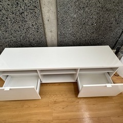 IKEA テレビボートの画像