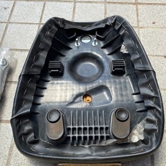 ホンダクロスカブ用シート　リアショックの画像