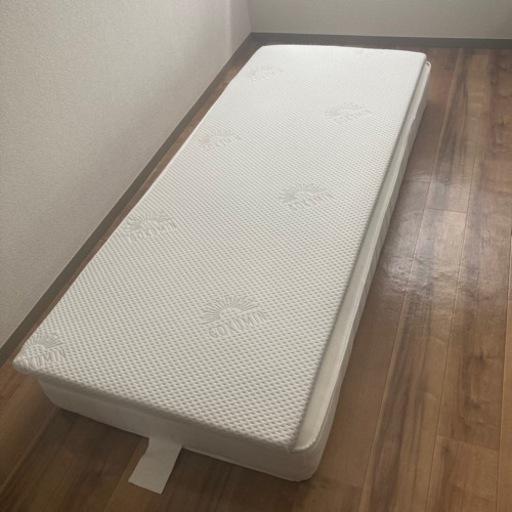 マットレス　無印　（女性使用・１年使用）