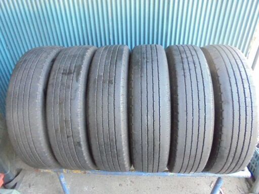 ブリヂストン　Ecopia R214　205/85R16 117/115L LT 　6本　6～7分溝2本と5～6分溝4本