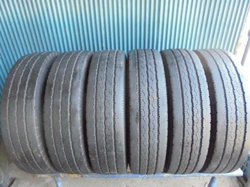 ブリヂストン　DURAVIS R205　205/85R16 117/115L LT　6本　7分溝2本と6～7分溝4本