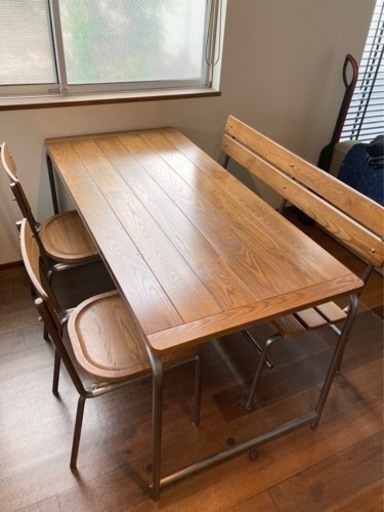 【ジャーナルスタンダード　ファニチャー】　アメリカンテーブル