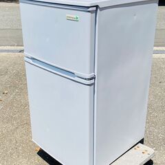 ヤマダ ノンフロン冷凍冷蔵庫 90L YRZ-C09B1 201...