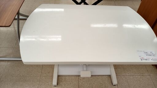 特別値引き★ジモティ割あり★  リフティングテーブル 白 H可動式×D120×W80 クリーニング済み TJ755