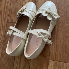 パンプス/ベージュの画像