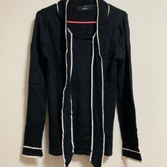 salire(2着)　薄手ニット　トップスの画像