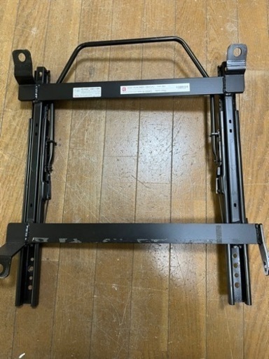 er34 セミバケットシート BRIDE