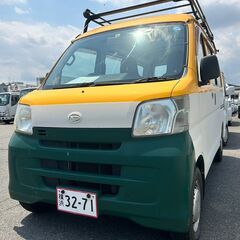 (ID5093)軽バン専門店在庫100台　軽貨物黒ナンバーリース個人・法人可能！　車検２年付　ダイハツ　ハイゼットカーゴ４WD　オートマ　２２万円　平成２５年式　諸経費込２６０,０００円の画像