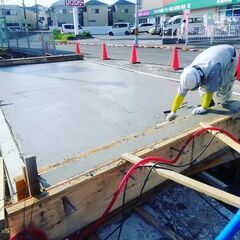 賞与年3回☆高収入☆月収30万以上！基礎、外構工事がメイン☆建設会社の正社員募集！！の画像