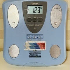 TANITAの体重・体脂肪計