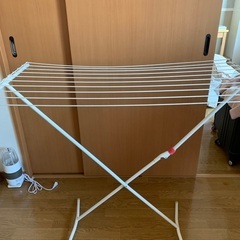 物干しスタンド　折りたたみ　スチール製
