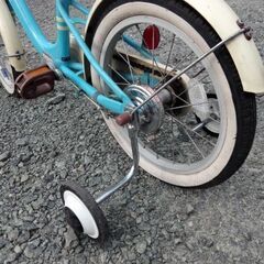 16インチお子様自転車,補助輪付き。の画像