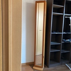 終了御礼〜鏡付き小物収納棚