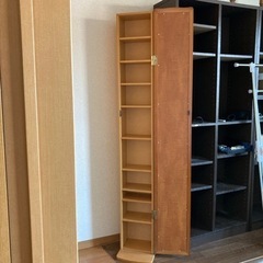 終了御礼〜鏡付き小物収納棚の画像