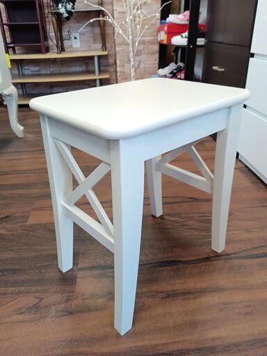IKEA　定価4500円　INGOLF　スツール　サイズ（約）幅４０×奥３０×高４５　　■近隣配送無料 買取GO‼　栄和店