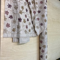 英国　Prestigious Textile社製　刺繍　生地　反...