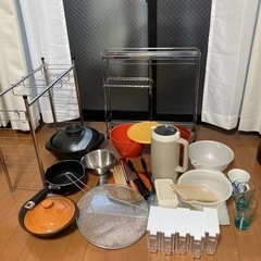 【成約済み】キッチン用品18点セット(写真に写っているもの全て)